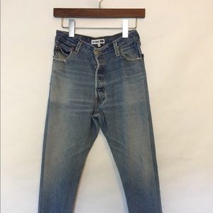 Absolutely stunning RE/DONE Levi 501 jeans